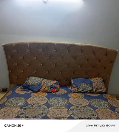 bed room set in reasonable price