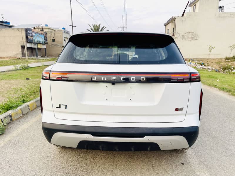 Jaecoo J7 3
