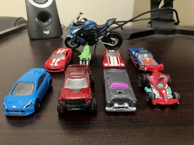 Mix conditon cars hotwheels & maisto