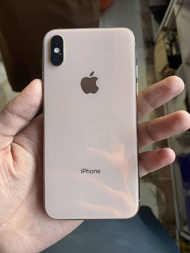 iPhone XS 4