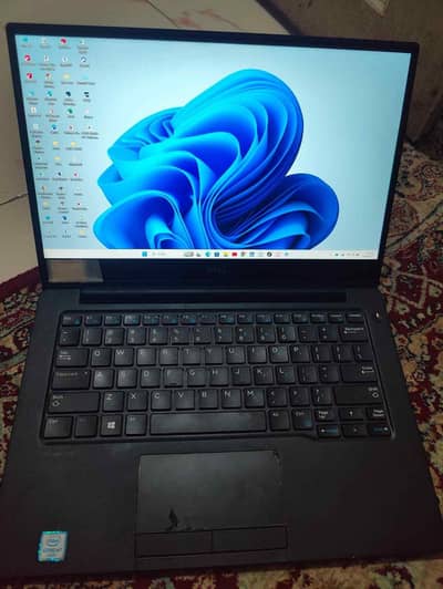 Dell Latitude 7370 Core m7 / 8GB / SSD / Slim & Premium Laptop