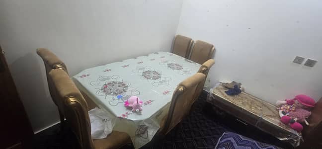 dining table with 6 chairs