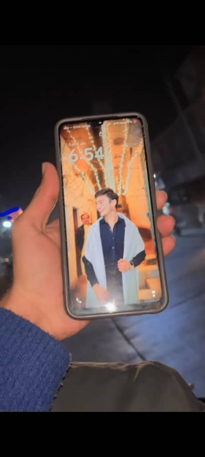 Vivo Y04 Full OK – Only Glass Crack – Box Charger