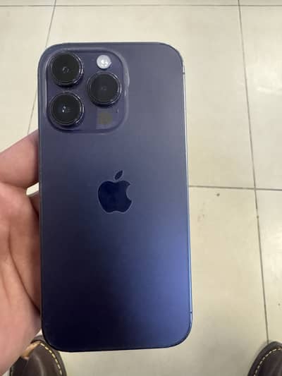 10/10 iphone 14 pro deep purple.