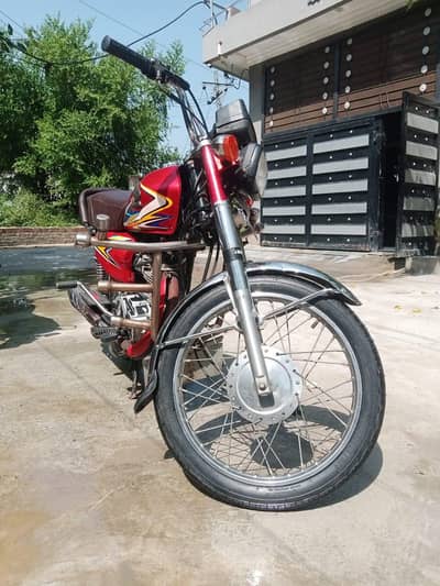 Honda CG 125 Red Color