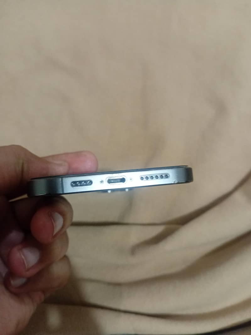 iphone 12 pro max 7