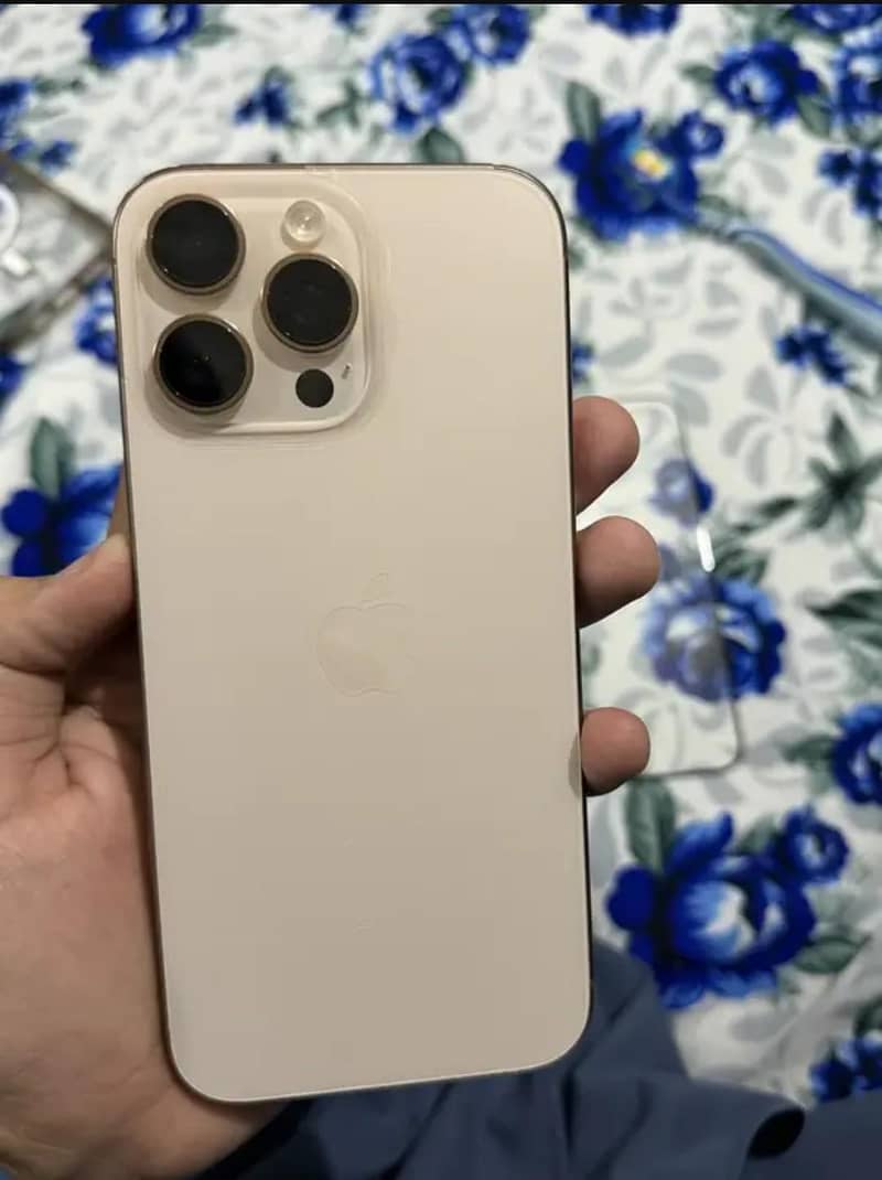 iPhone 16 pro 2