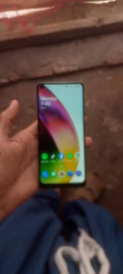 one plus 8 pro 12,256 PTA approved only screen Cheng egg Wala nhi he