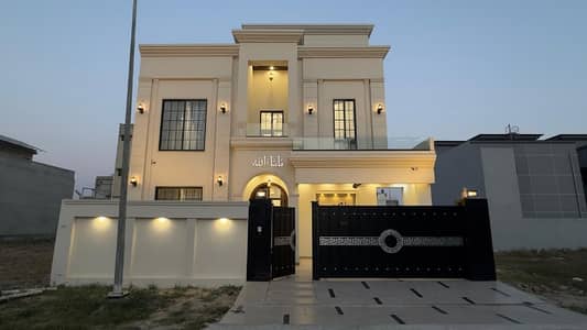 On Excellent Location Citi Housing Society House Sized 10 Marla Is Available