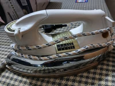 Panasonic NI-22AWT Dry Iron New