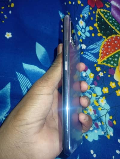  Vivo V21e – 8GB RAM / 128GB – Clean Set for Sale    Condition: