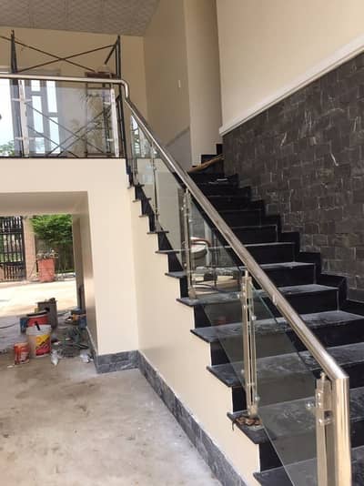 STAIRS RAILING IN STEEL