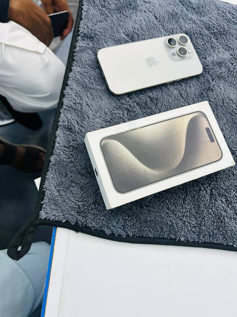 Apple iPhone 15 Pro 1