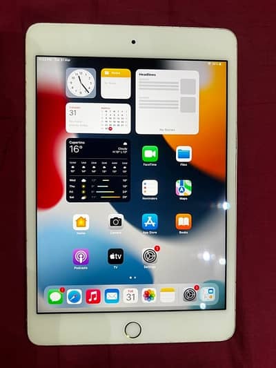 APPLE IPAD MINI 4.128gb perfect battery backup