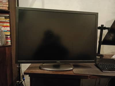 Dell 30" 2K monitor With Border For Sale