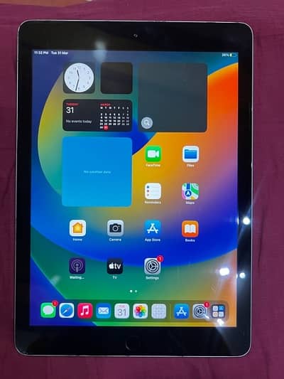 APPLE IPAD 5th gen 128gb perfect battery backup
