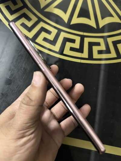 Infinix Zero 40 Available With Full Accessories.