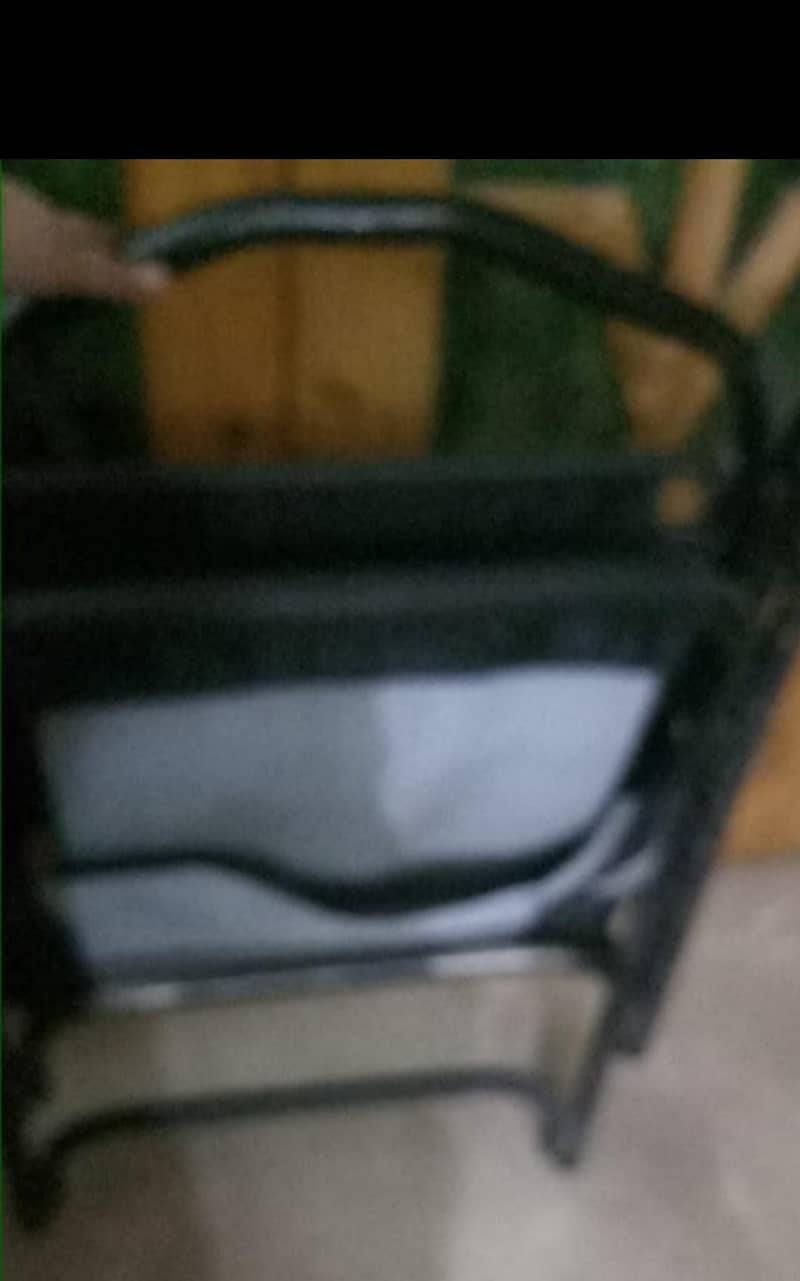 computer table and folding chairs 1