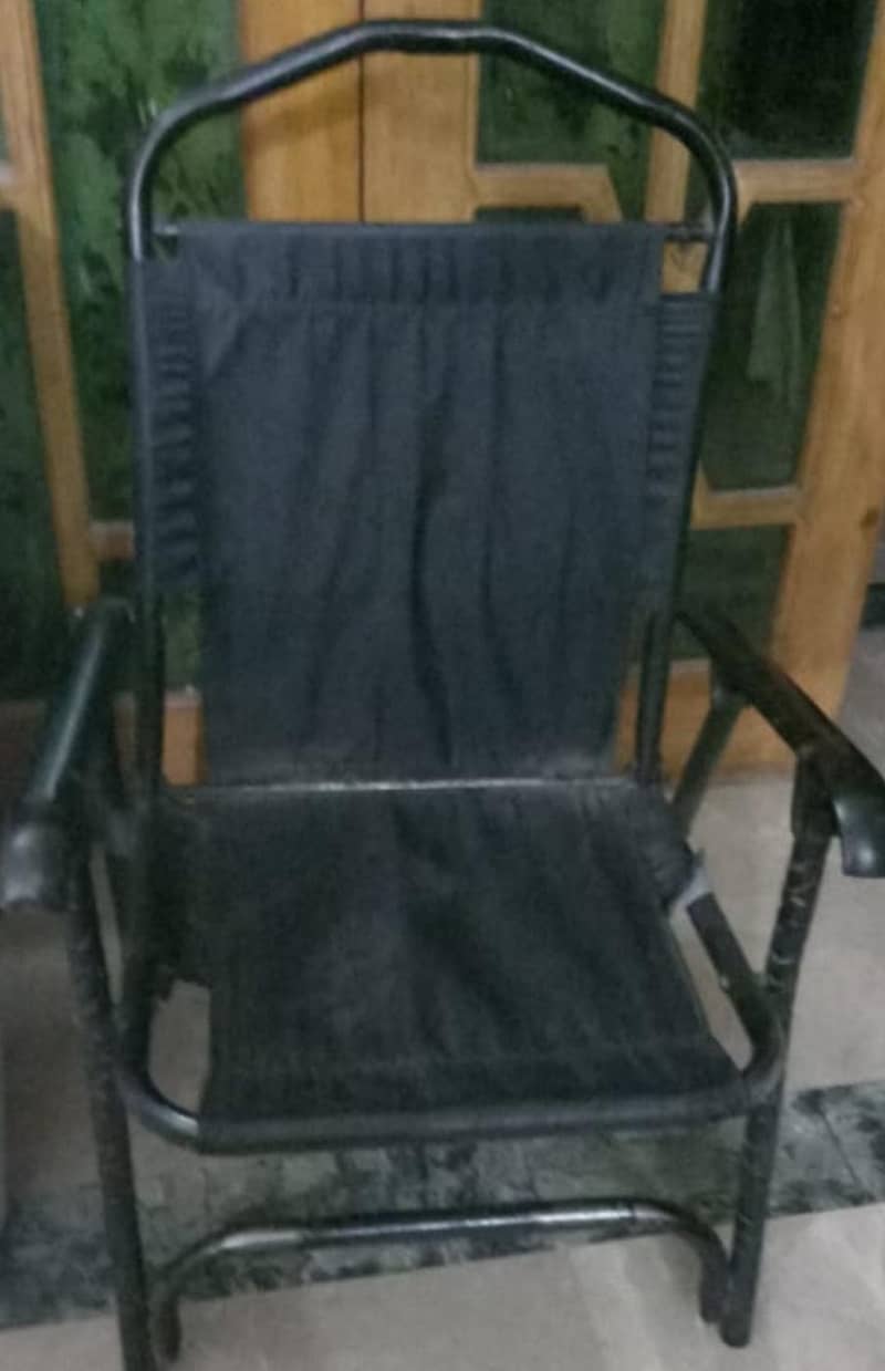 computer table and folding chairs 2