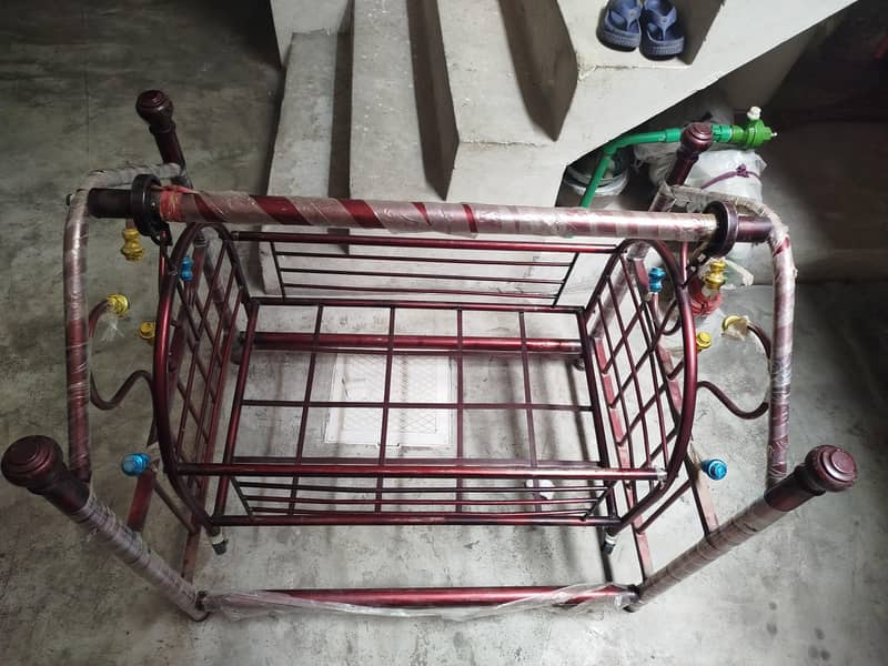 بچے کا جھولا 2