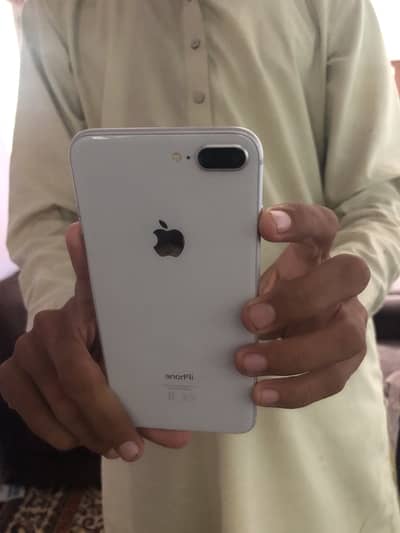 Apple iPhone 8 Plus
