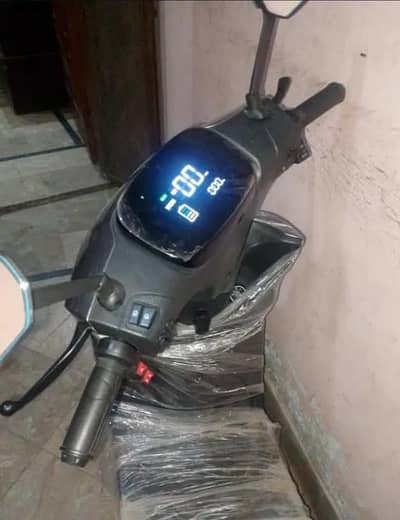 Evee Scooty Model 2025 WhatsApp 03300734464