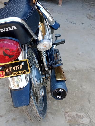 Honda 125 gold model