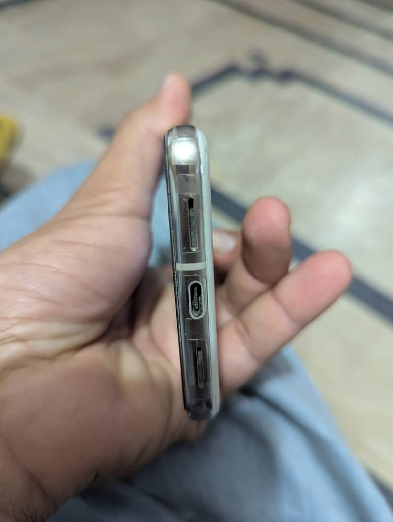 google pixel 8 pro 4