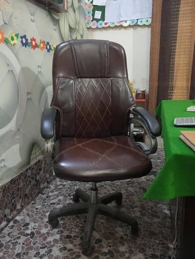 Office Chair for Sale | Comfortable & Adjustable | Like New