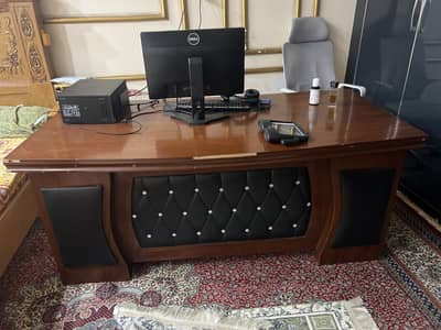 Office table