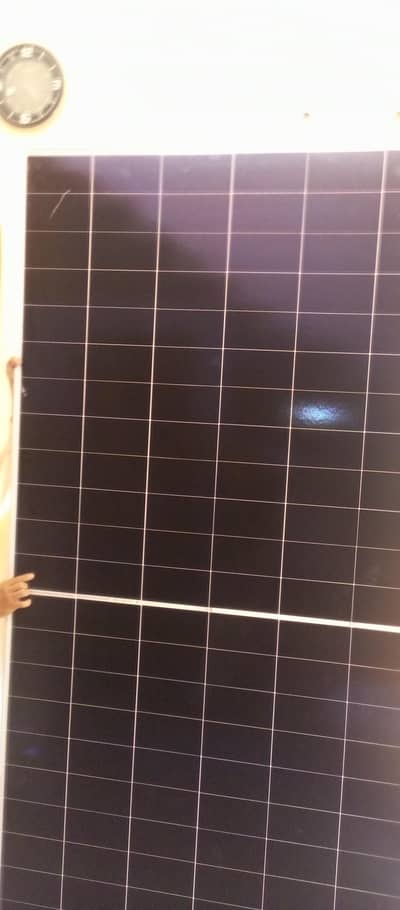 Longi Himo x 10 650 watt Minor Glass damage PCs available