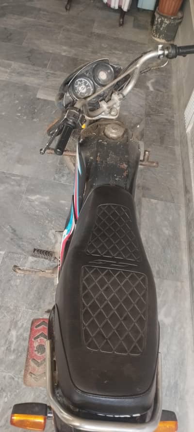 honda 70 dream bilkul ok h copy file bio on the spot 1st owner h