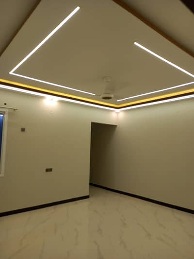 260 Square Yards Lower Portion Ideally Situated In Gulshan-e-Iqbal - Block 13/D-1