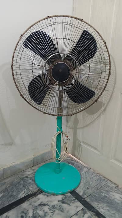 pedestal fan