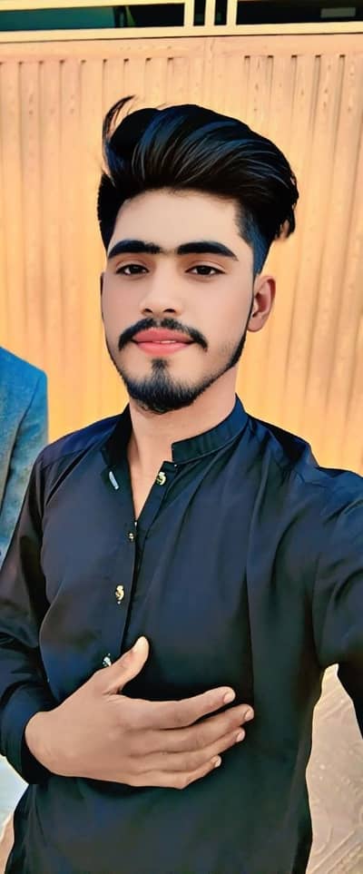 House Helper / Cashier Available in Lahore