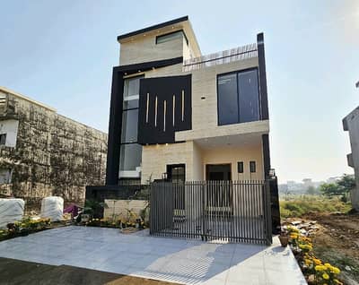 5 Marla House available for sale in D-12 if you hurry