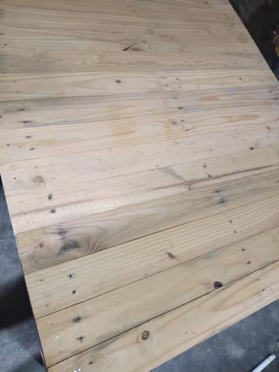 Wooden takhat (Choki)