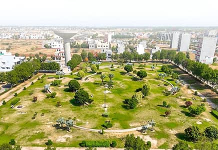 10 MARLA ONGROUND MOST BEAUTIFUL PRIME LOCATION RESIDENTIAL PLOT FOR SALE IN NEW LAHORE CITY PH 4 .