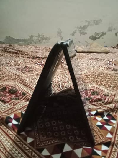 Chromebook in cheap price  Chromebook R11 best for school work