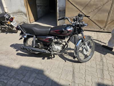 honda 125 bike full lamination  good condition  smoothly drive