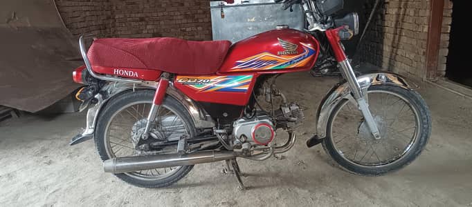 Honda CD 70 for sell 2019/20 model Red colour