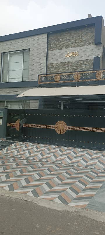 10 Marla Fully Furnished House is available For Rent in Dha Phase-6 Lahore