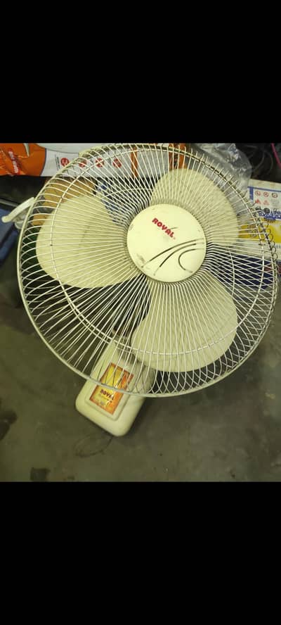 Royal bracket fan good working condition everything moving etc