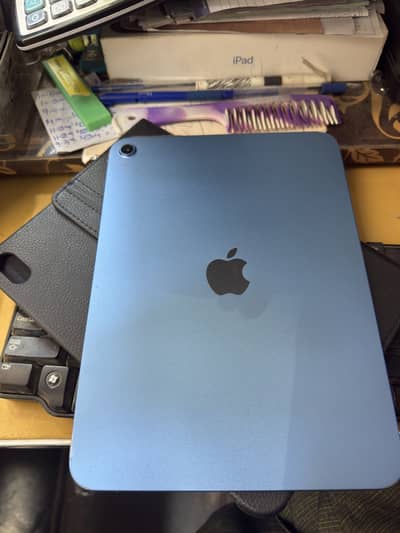 Ipad A16 11 inch just box open