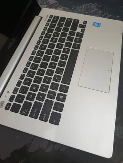 ASUS Q301L Intel Core i5-4th Gen 6GB RAM 500GB HDD TOUCH SCREEN