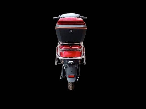 United Sharp Plus Scooty 1