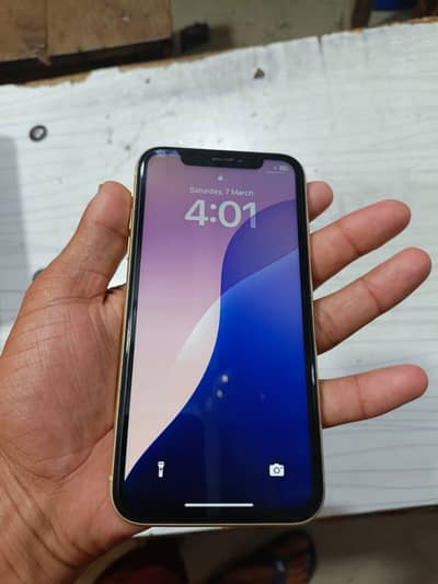 Iphone xr good mobile