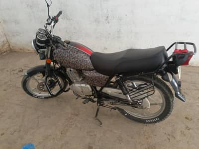 Suzuki GS 150SE lush condition.