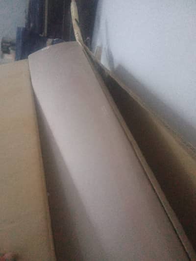 TCL 1-ton AC in good condition WhatsApp: 0341 2112256.