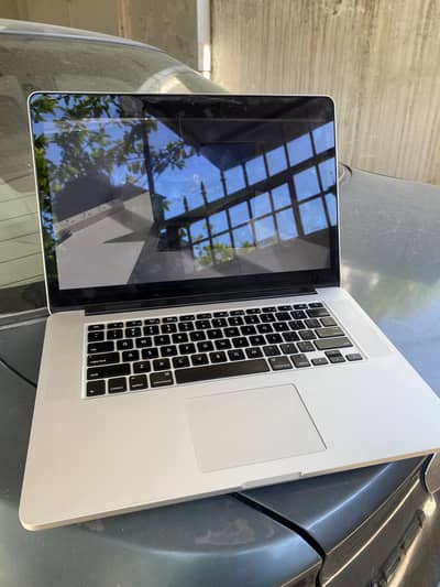 MacBook Pro (Retina, 15-inch, Mid 2015)